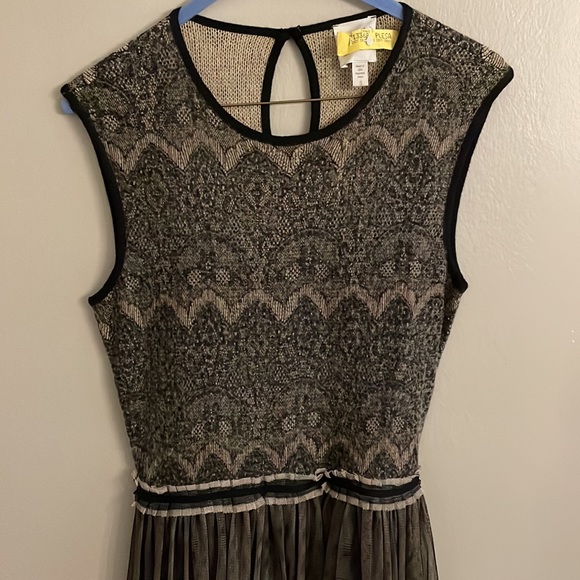 Juliene W dress - Picture 2 of 7